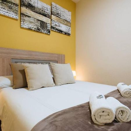 Cozy And Well Located Apartment In The Center Of Siviglia Esterno foto